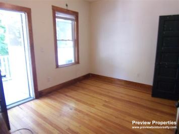 346 Faneuil St, Brighton