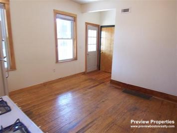 346 Faneuil St, Brighton