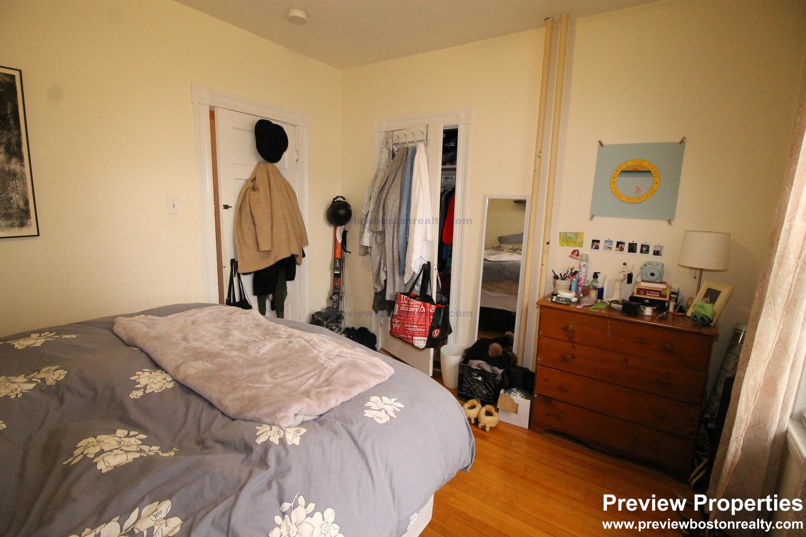 331 Faneuil St, Oak Square