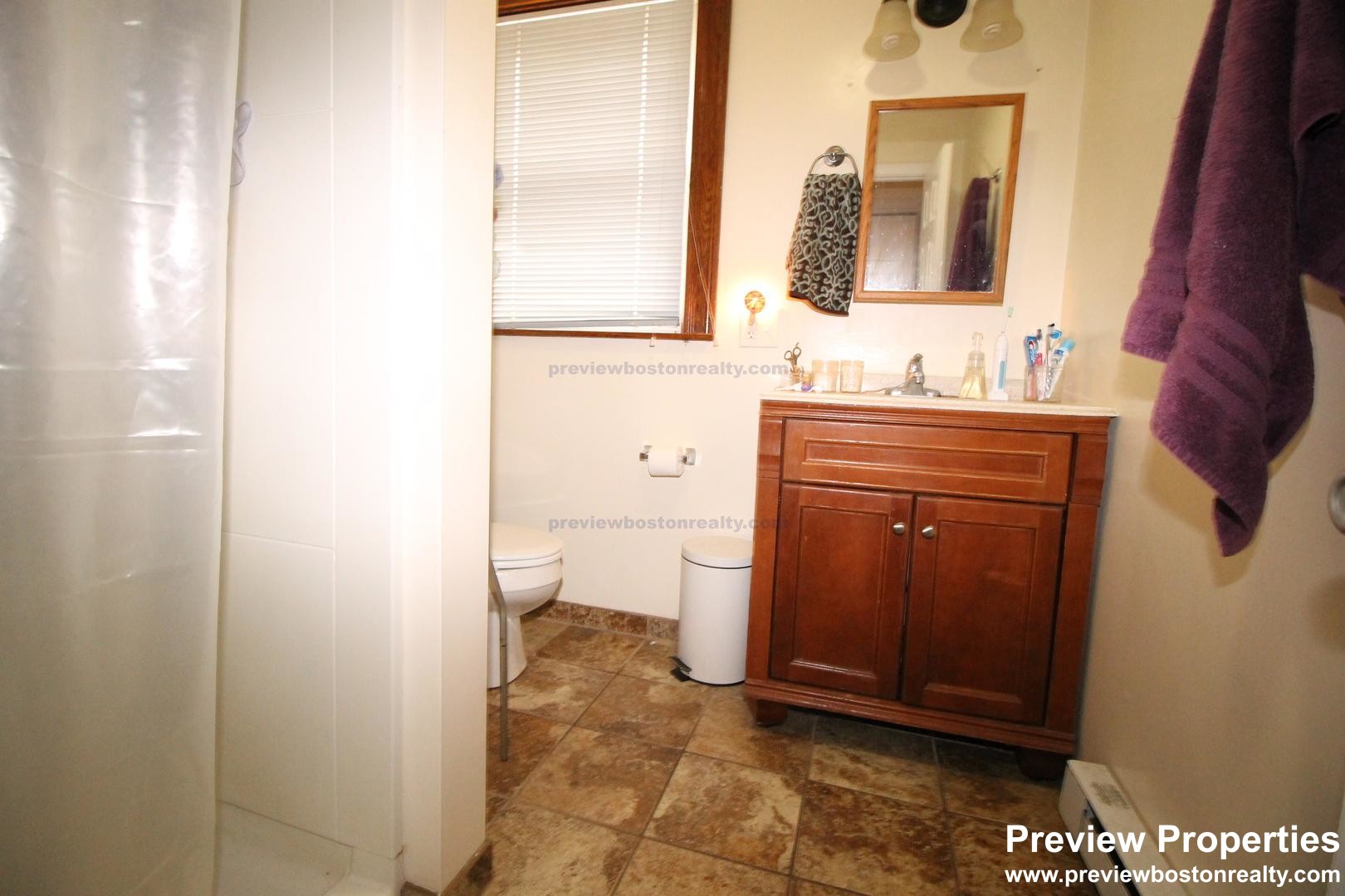 331 Faneuil St, Oak Square