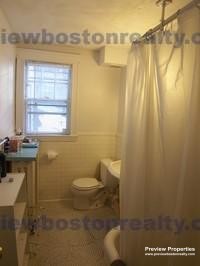 28 Manet Rd, Chestnut Hill