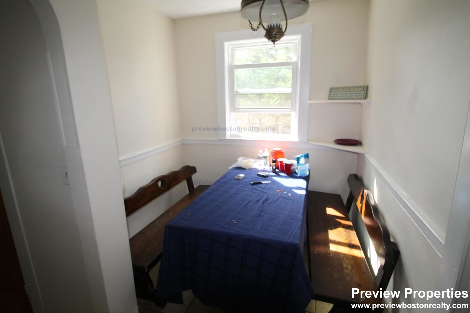 28 Manet Rd, Chestnut Hill