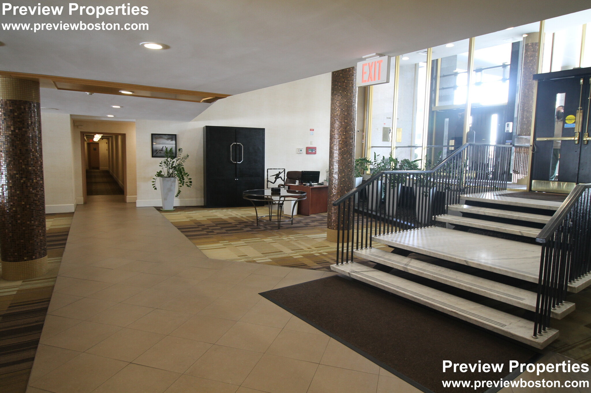 101 Monmouth St, Longwood