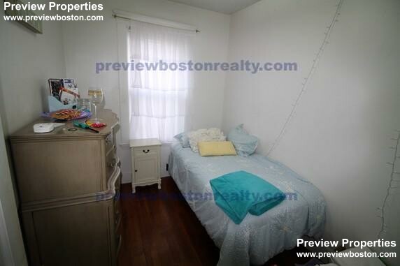 15 Scottfield Rd, Allston