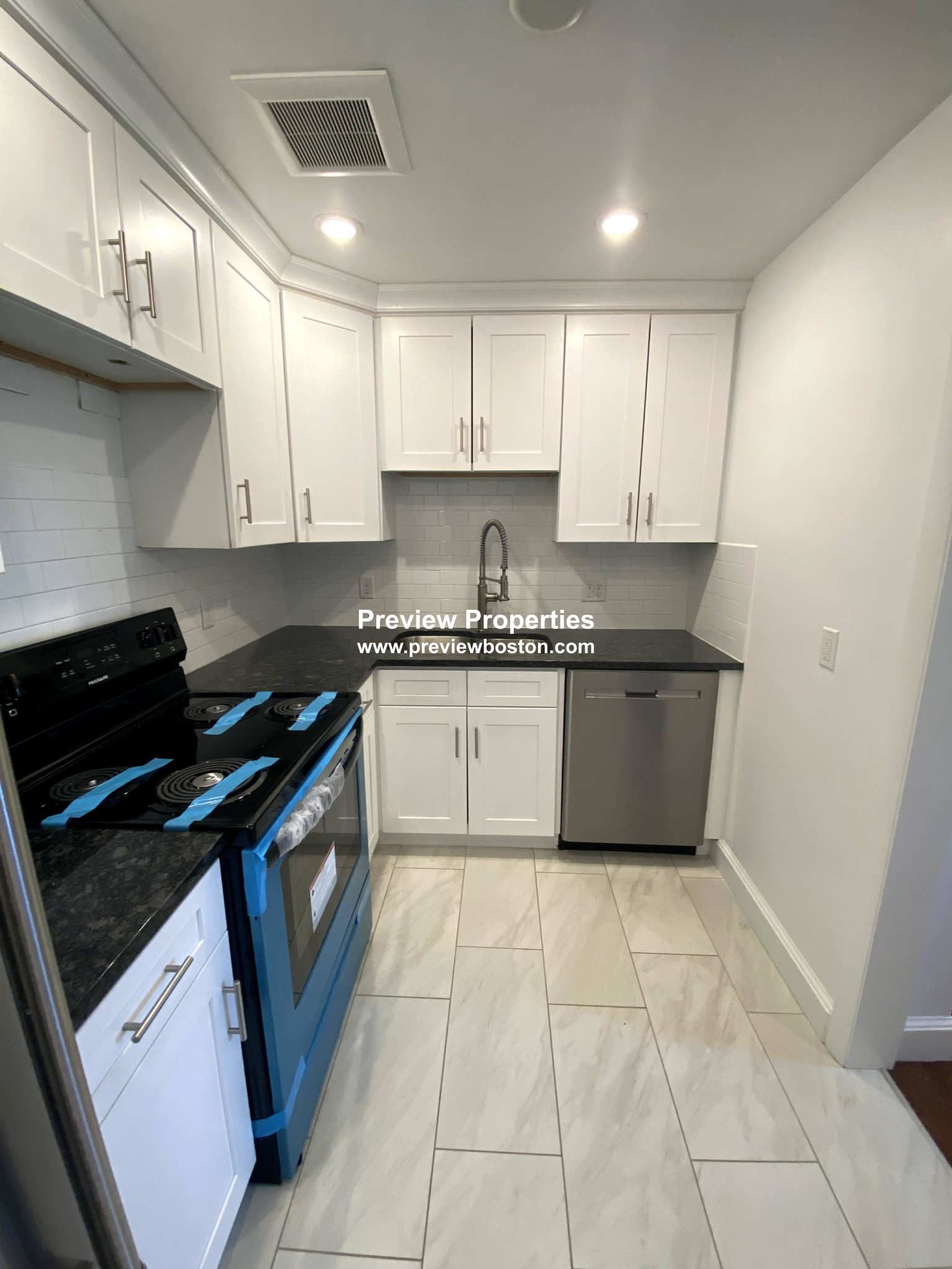 2 bed, 1 bath apartment for rent at 310 Tappan St Unit 4A, Brookline Hills — photo 10 of 15
