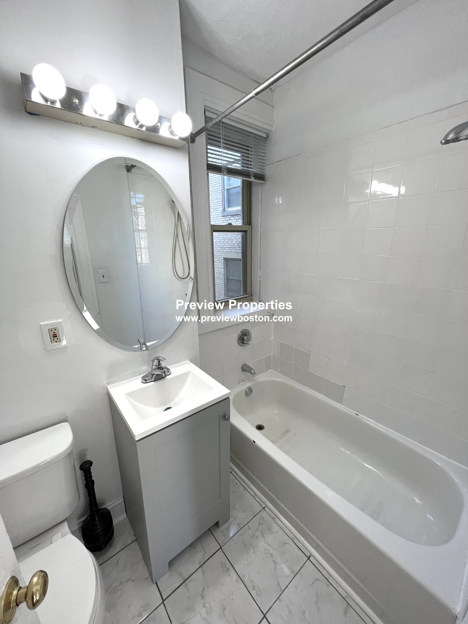 1665 Commonwealth Ave, Brighton