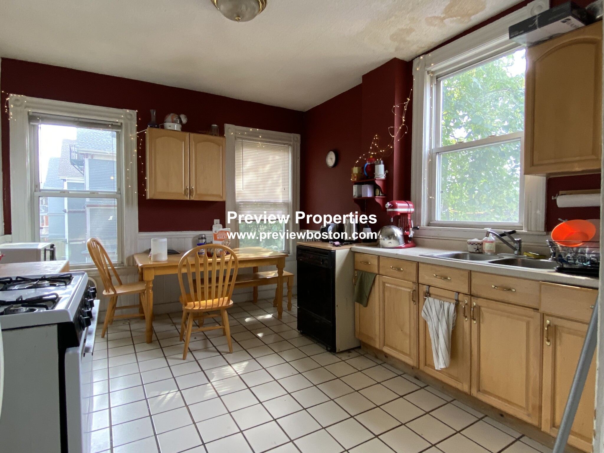 184 School St, Jamaica Plain