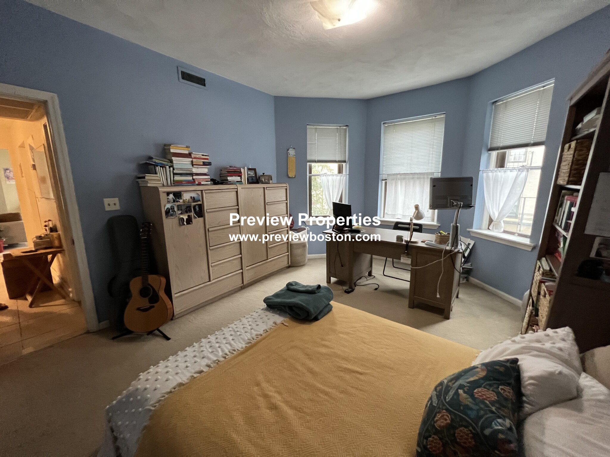 1427 Commonwealth Ave, Brighton