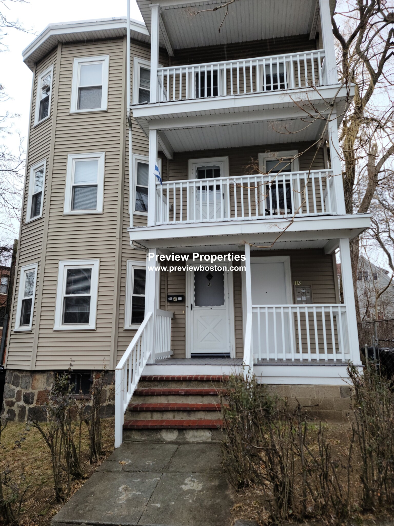 8 Woodside Ave, Jamaica Plain