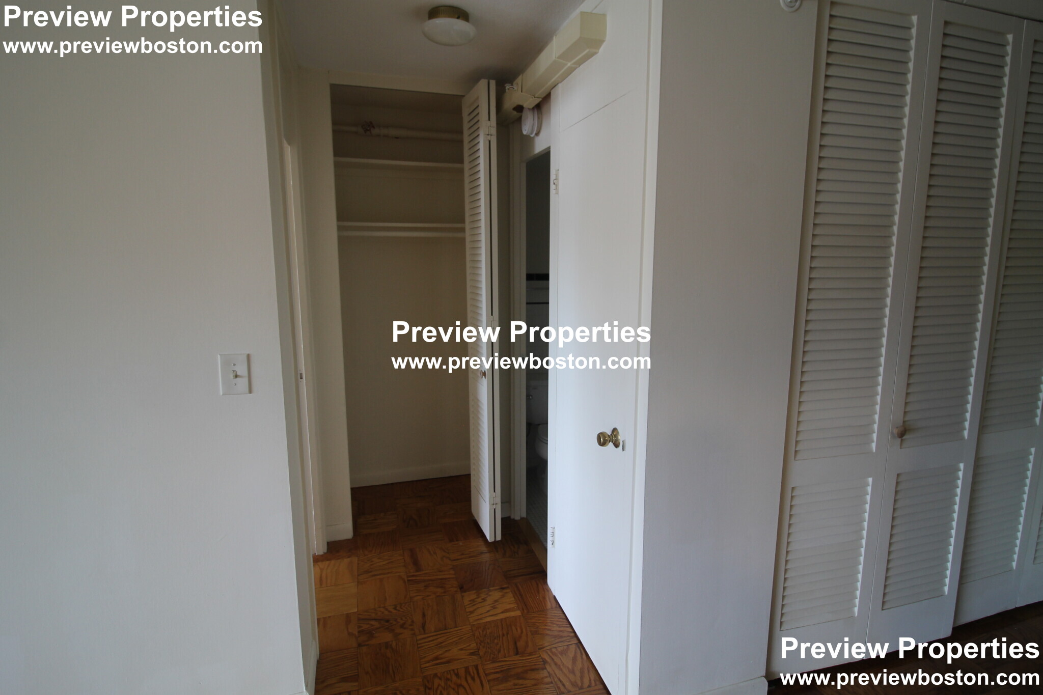 101 Monmouth St, Longwood