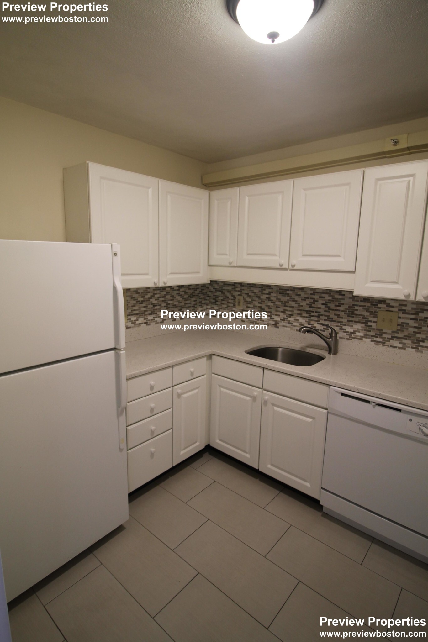 101 Monmouth St, Longwood