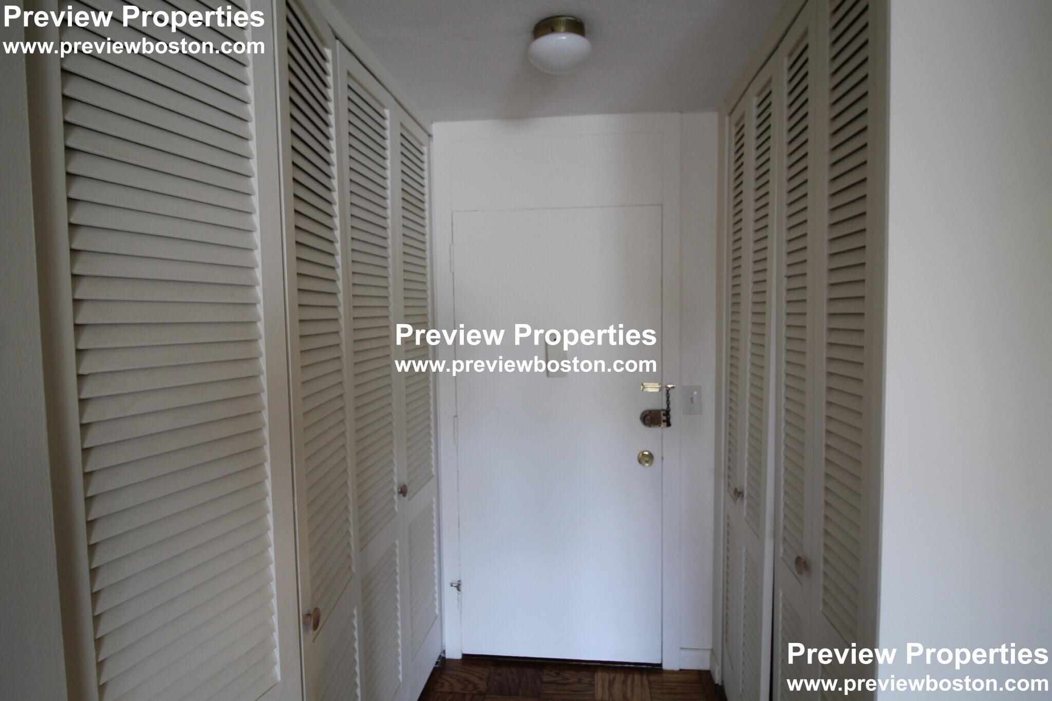 101 Monmouth St, Longwood