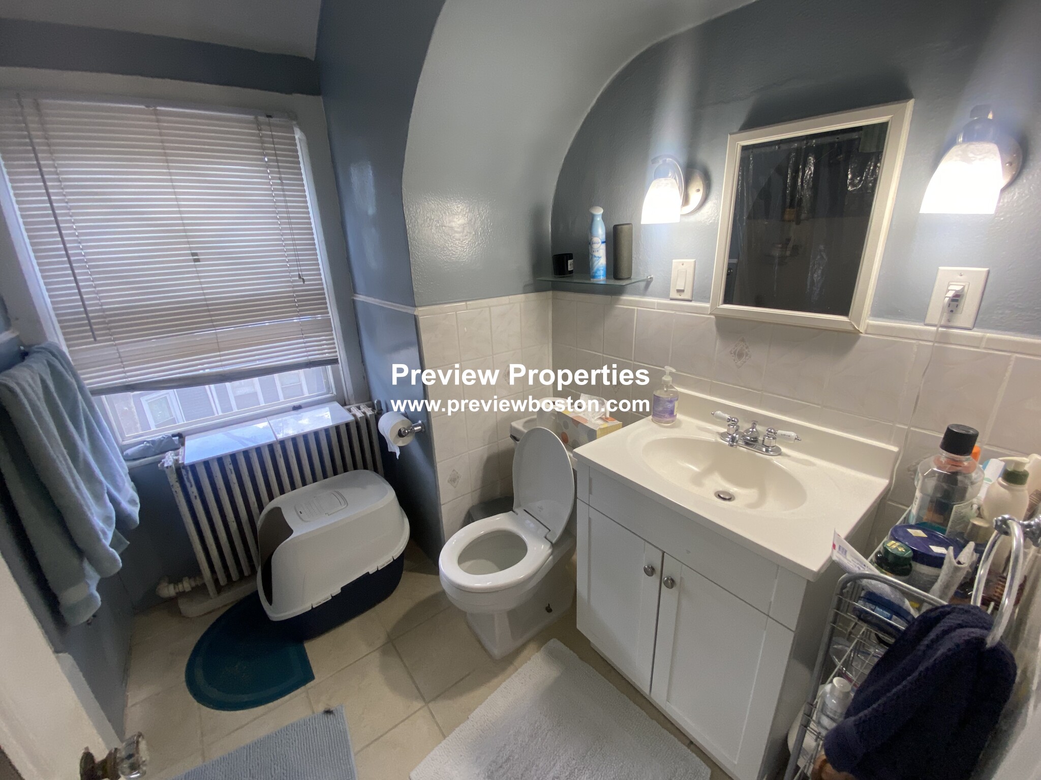 1 split bed, 1 bath apartment for rent at 15 Braemore Rd Unit 5A, Brighton — photo 8 of 9