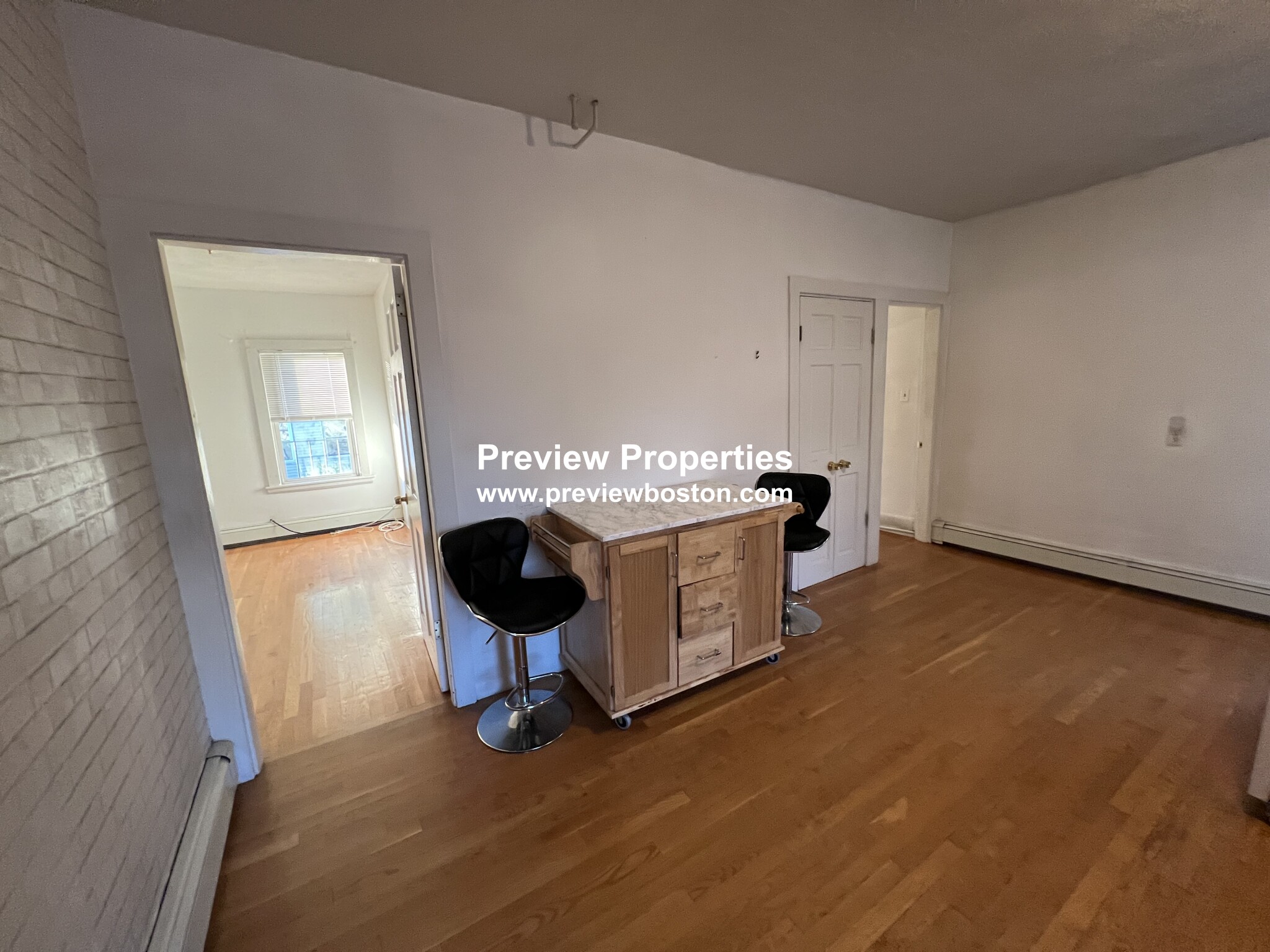 11 Snow St, Brighton