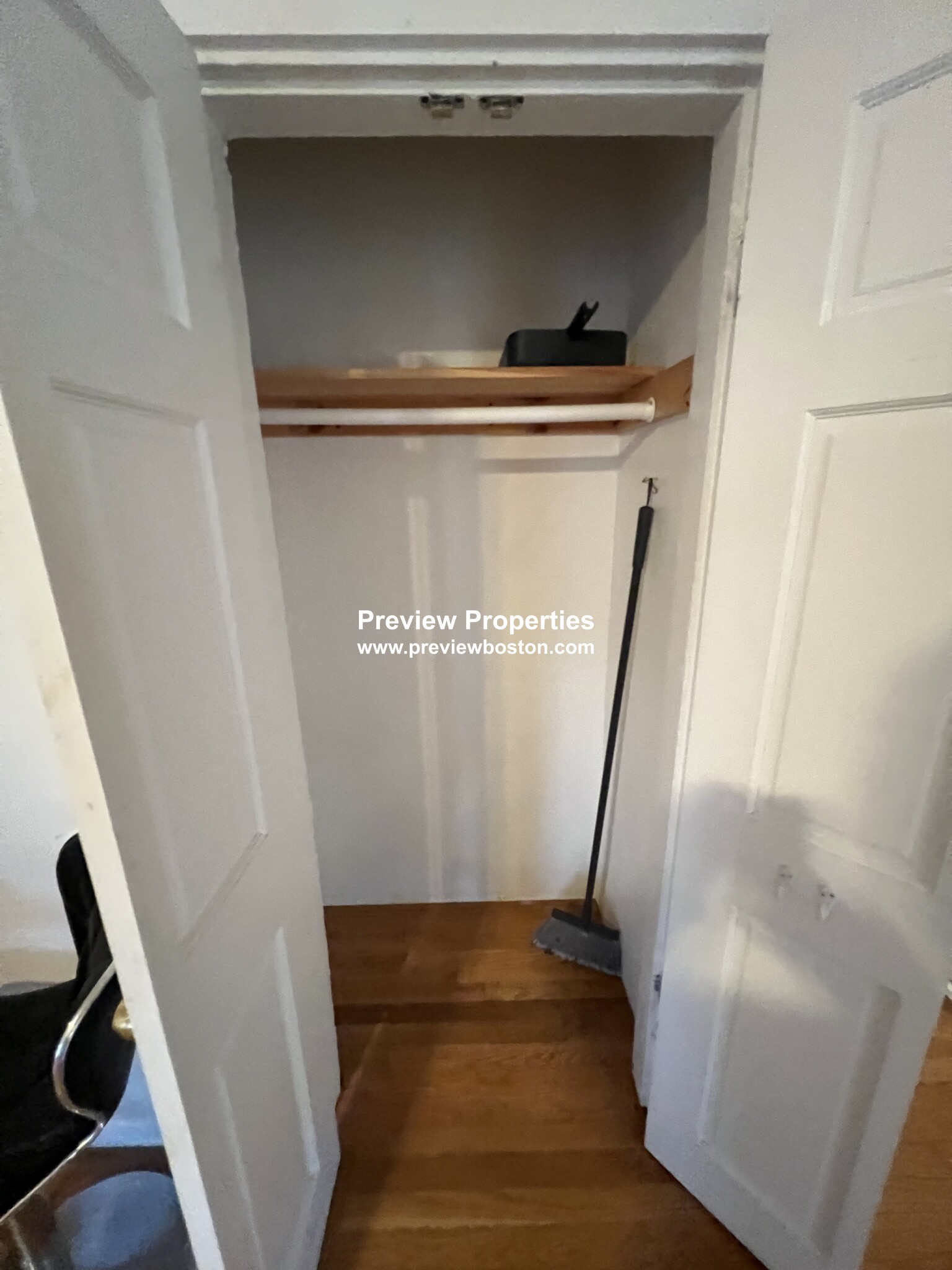 11 Snow St, Brighton