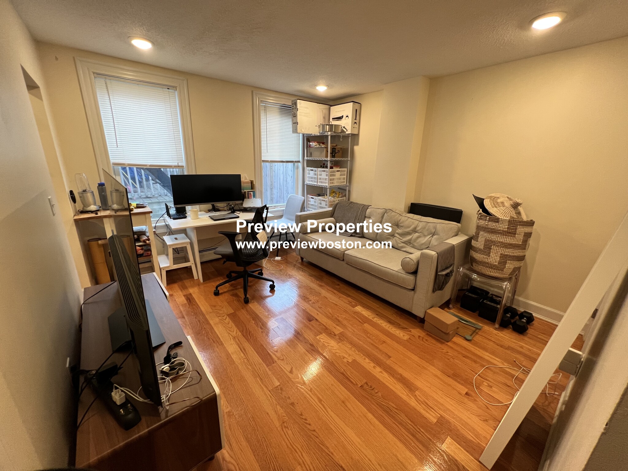 1.5 bed, 1 bath apartment for rent at 51 Cameron St Unit A, Brookline Village — photo 4 of 7