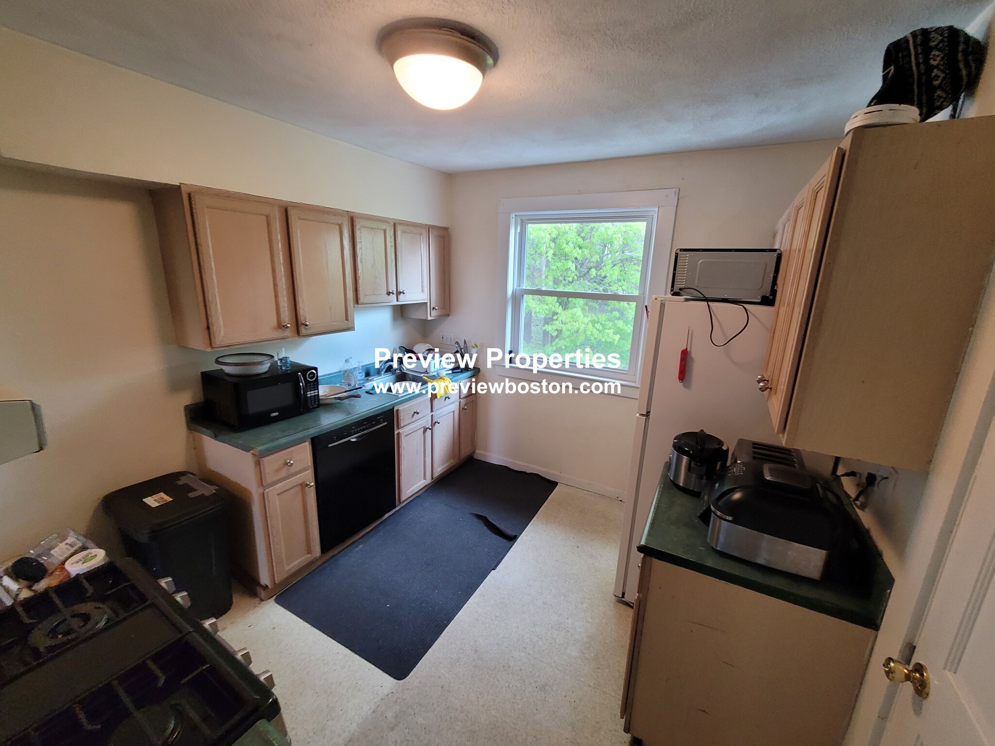 28 Manet Rd, Chestnut Hill