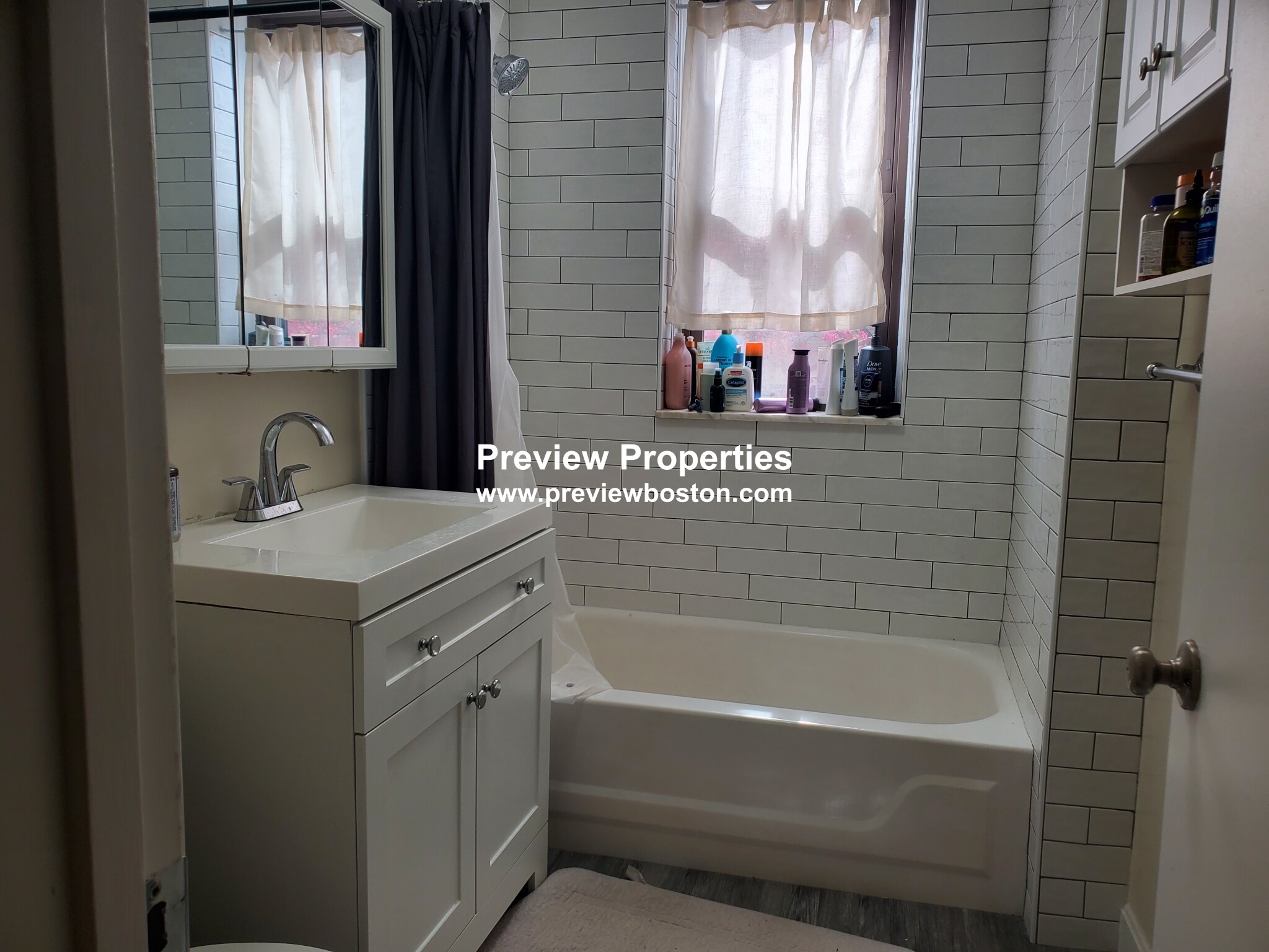 1427 Commonwealth Ave, Brighton