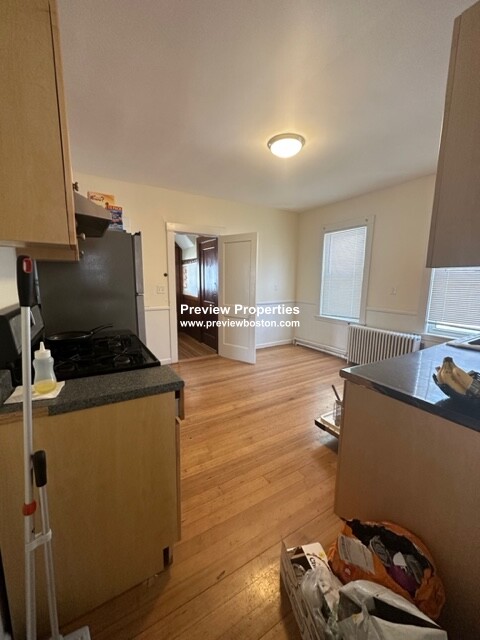 4 bed, 2 bath apartment for rent at 41 Hunnewell Ave Unit 2A, Brighton — photo 3 of 31