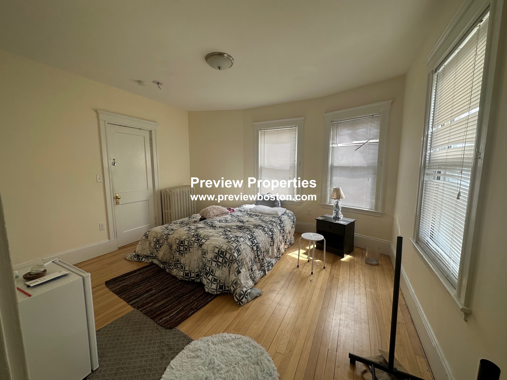 4 bed, 2 bath apartment for rent at 41 Hunnewell Ave Unit 2A, Brighton — photo 5 of 31