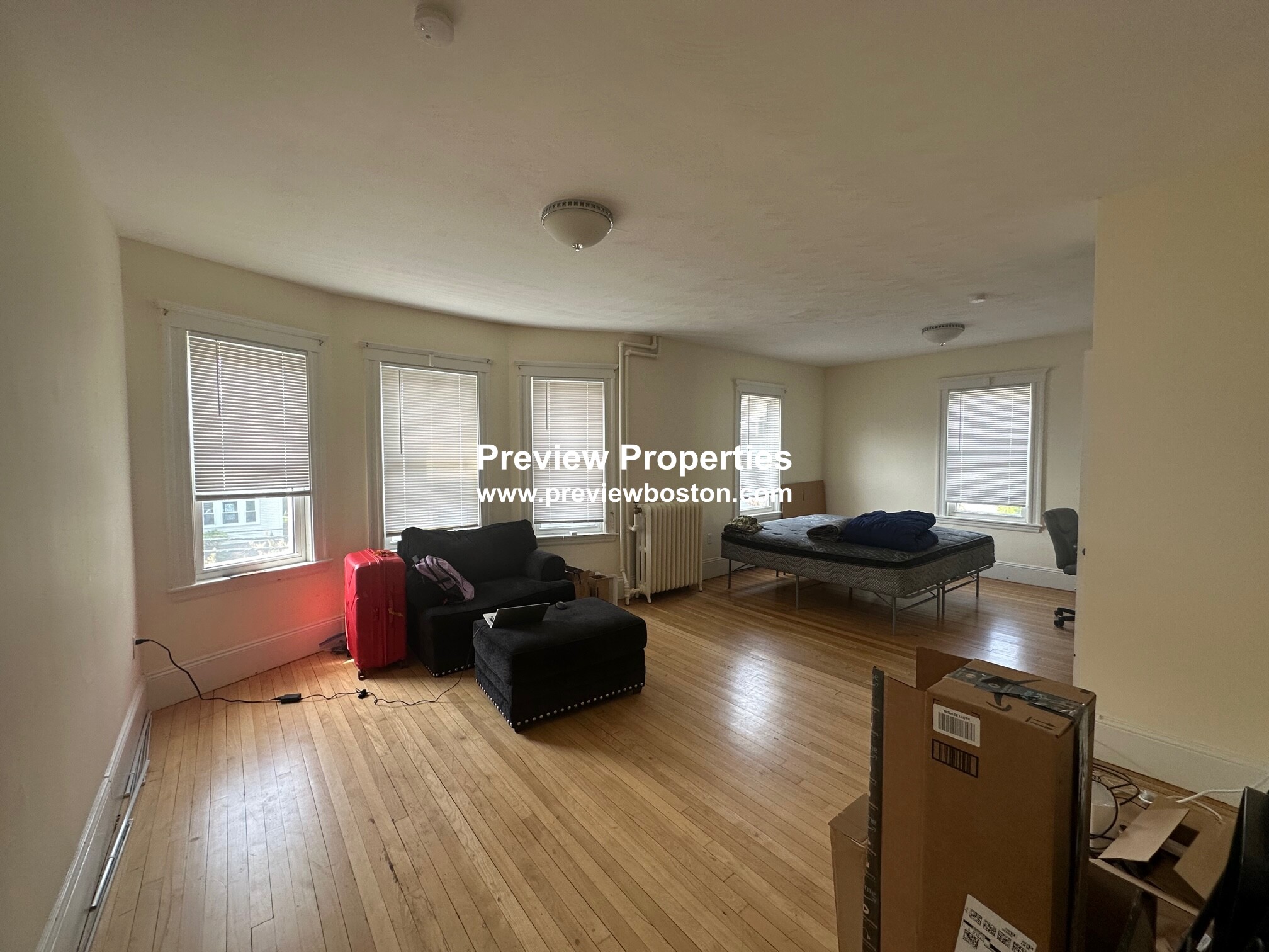 4 bed, 2 bath apartment for rent at 41 Hunnewell Ave Unit 2A, Brighton — photo 17 of 31