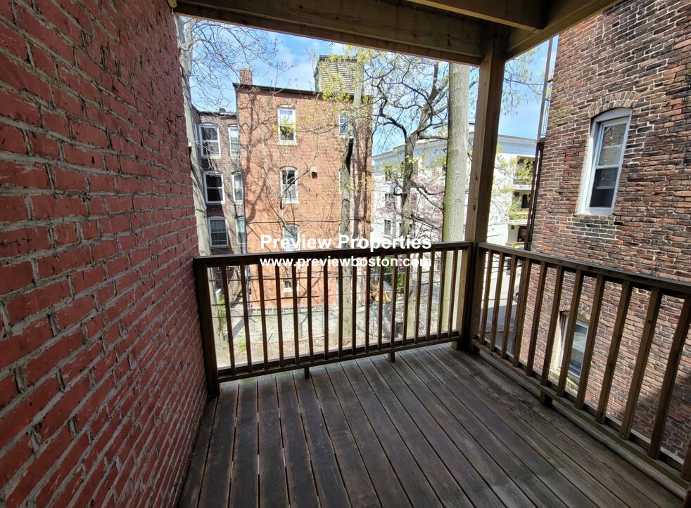 1377-A Commonwealth Ave, Allston