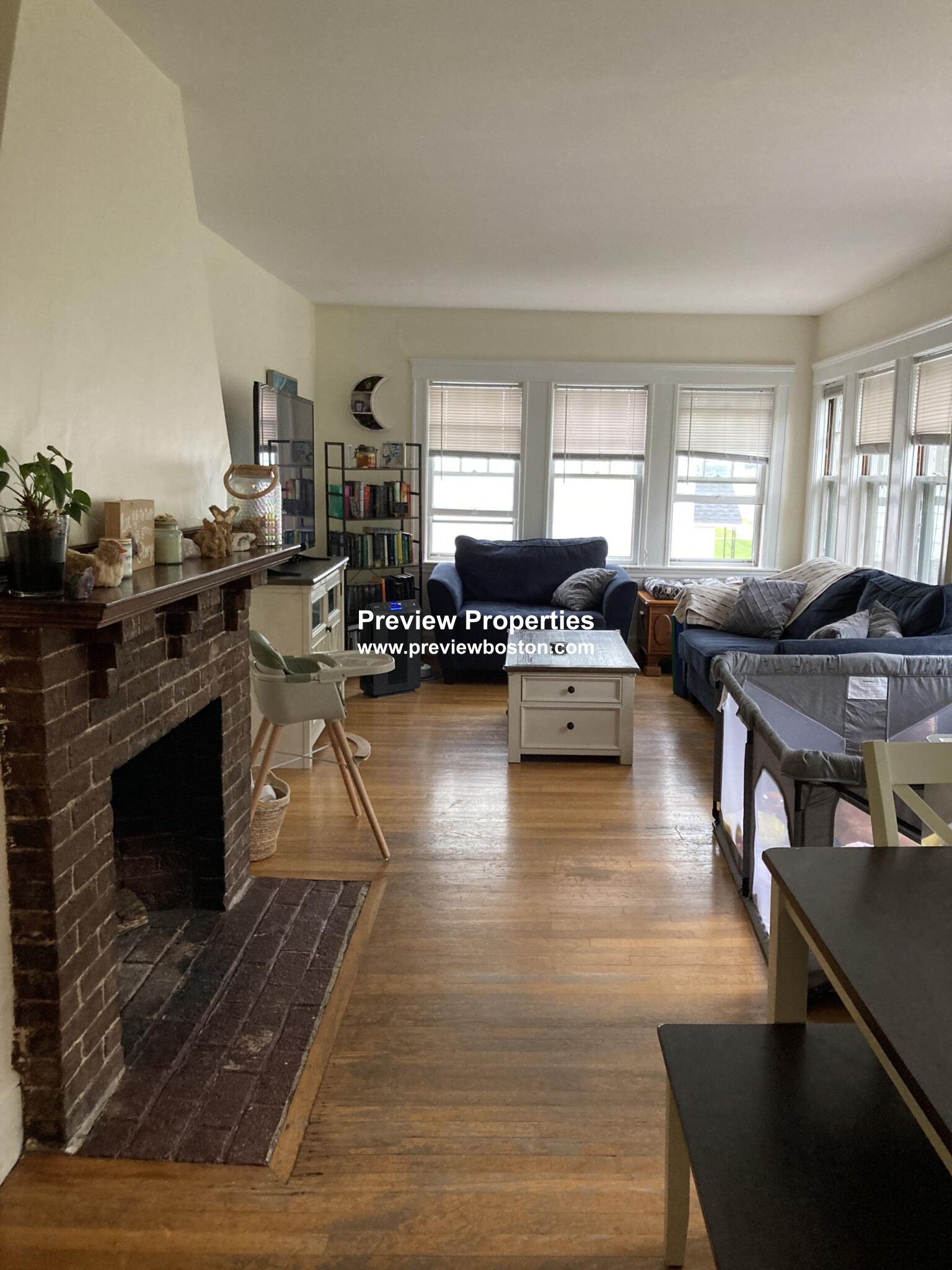 3 bed, 1 bath apartment for rent at 52 Westchester Rd Unit 2A, Newton — photo 3 of 26