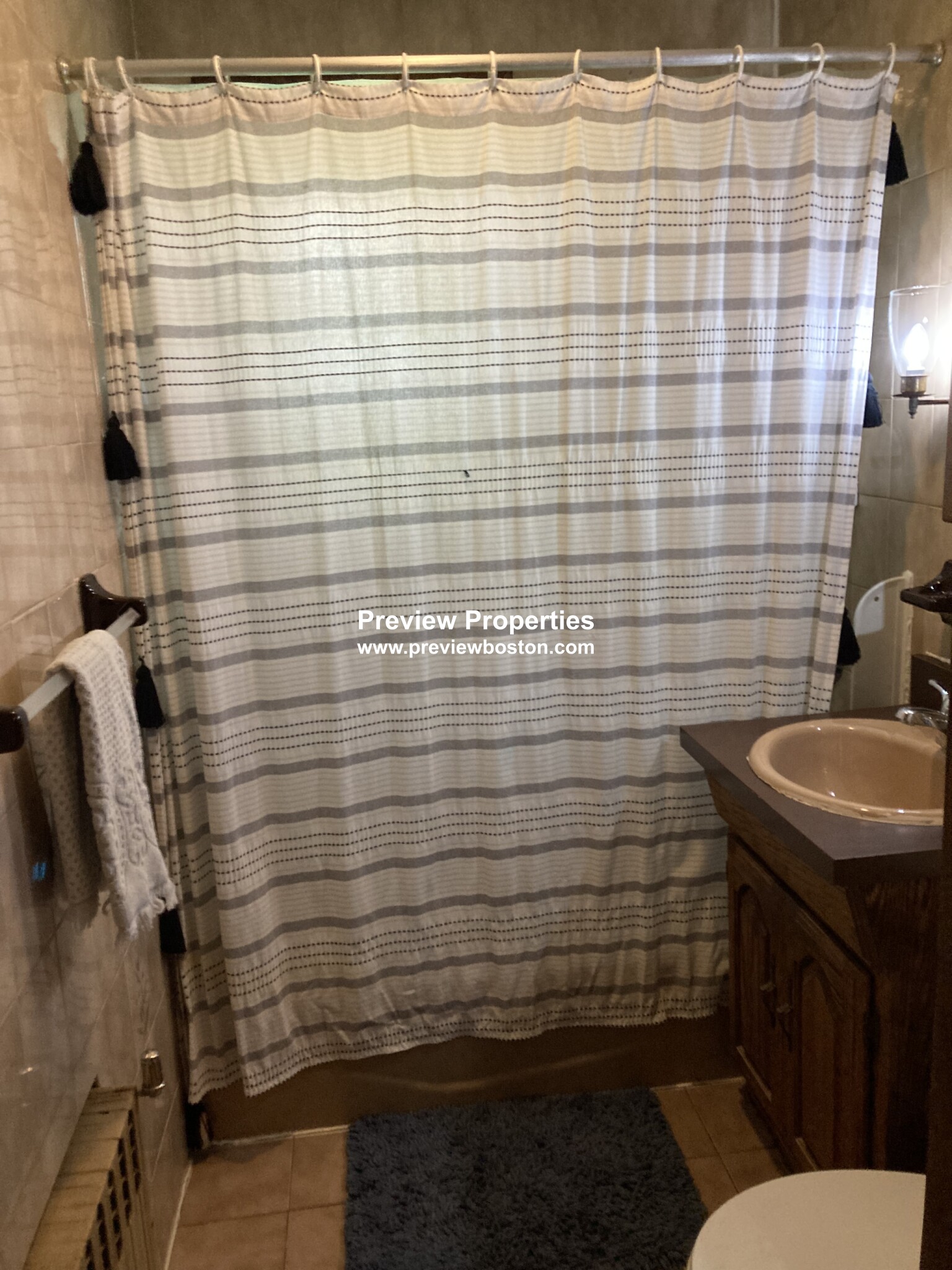 3 bed, 1 bath apartment for rent at 52 Westchester Rd Unit 2A, Newton — photo 19 of 26