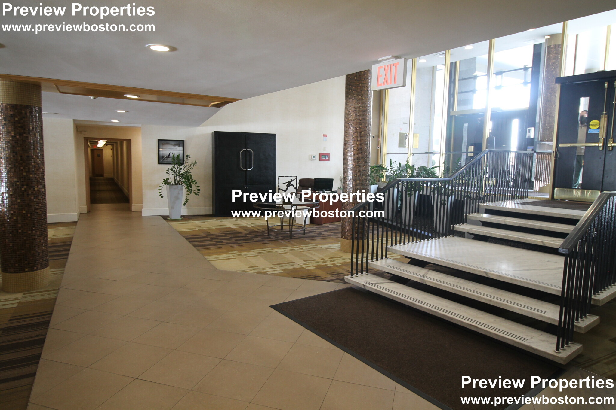 101 Monmouth St, Longwood