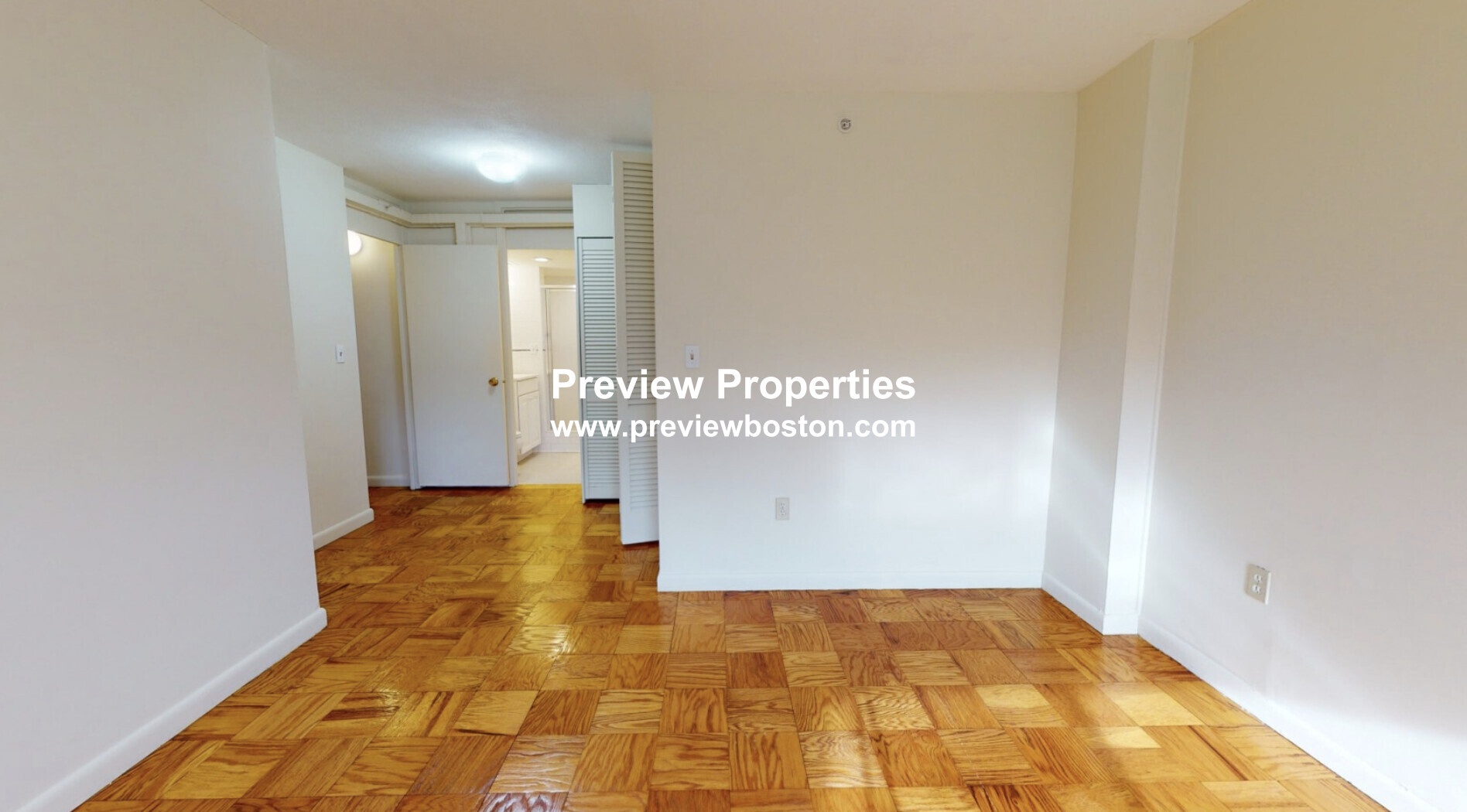 101 Monmouth St, Longwood