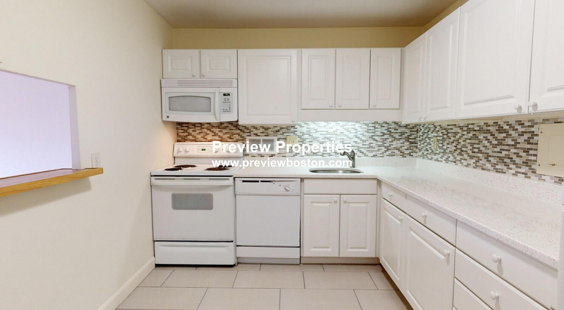 101 Monmouth St, Longwood