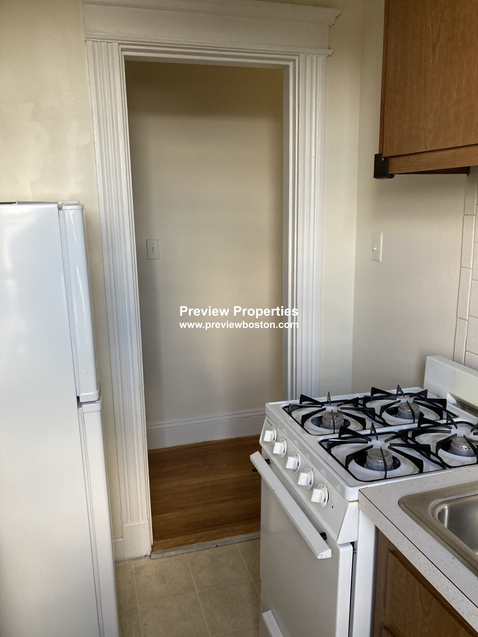 Studio bed, 1 bath apartment for rent at 1152 Commonwealth Ave Unit 52A, Allston — photo 3 of 8