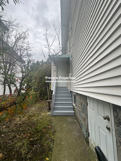 2 split bed, 1 bath apartment for rent at 80 Chestnut Hill Ave Unit A, Brighton — photo 19 of 39