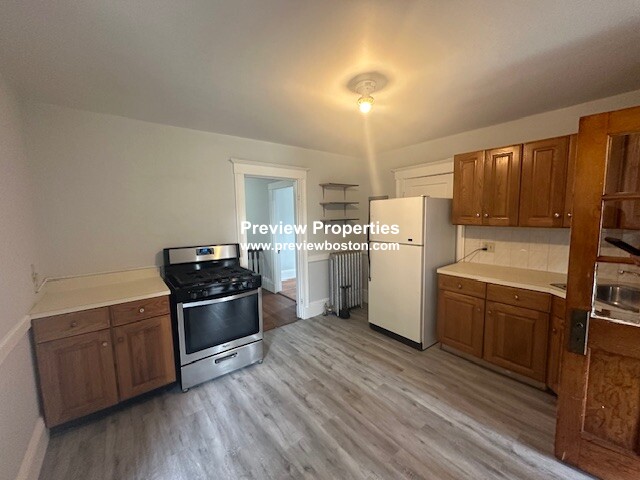2 split bed, 1 bath apartment for rent at 80 Chestnut Hill Ave Unit A, Brighton