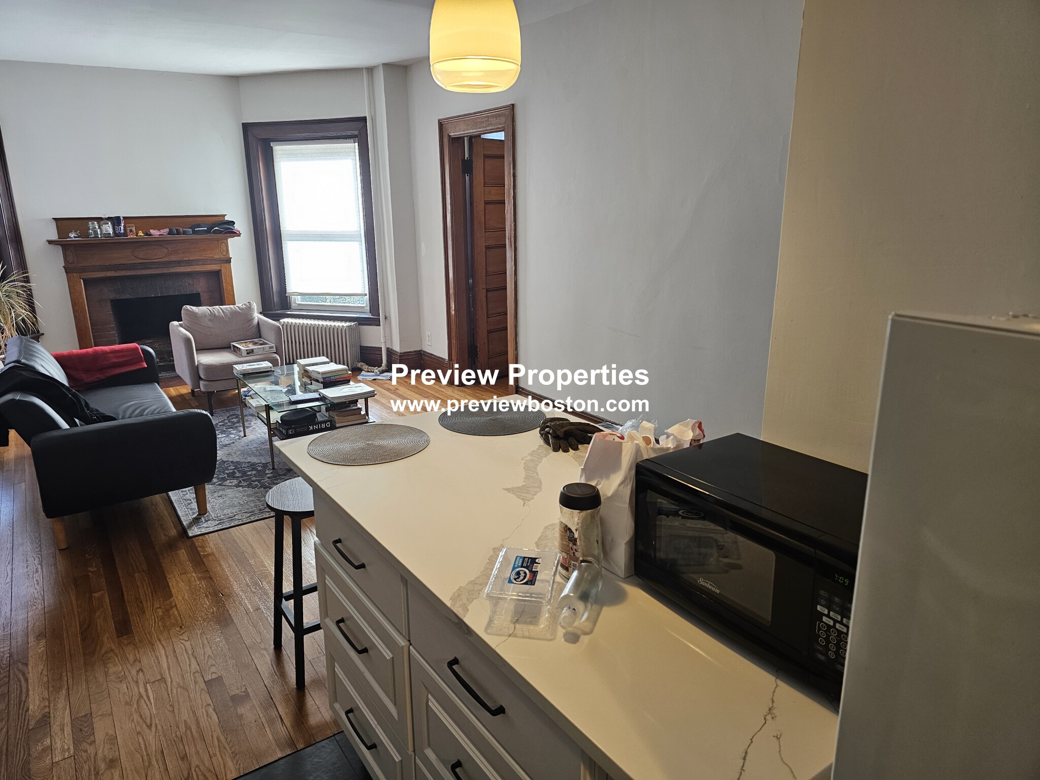 849 Beacon St, Fenway