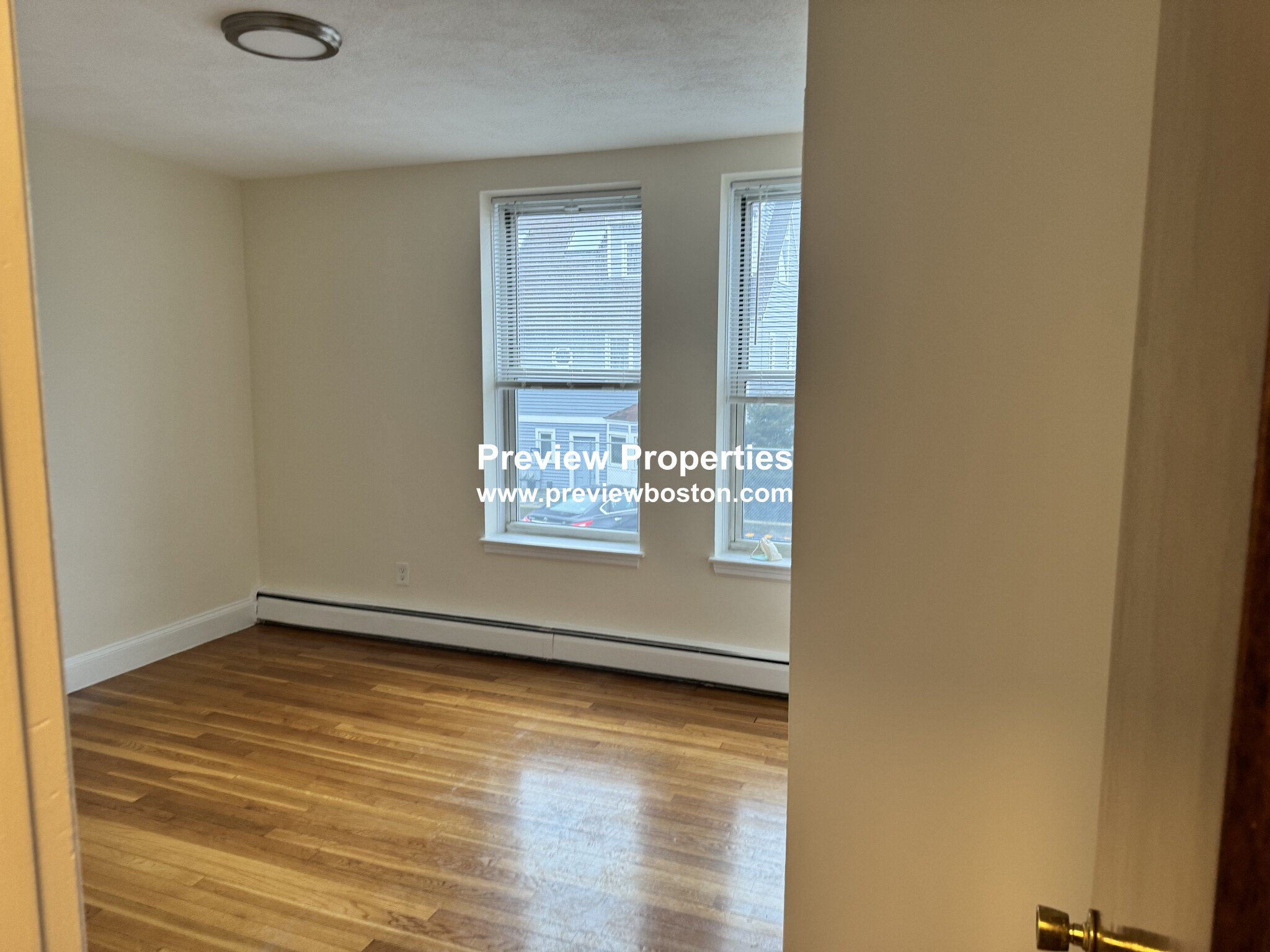 180 North Beacon St, Brighton