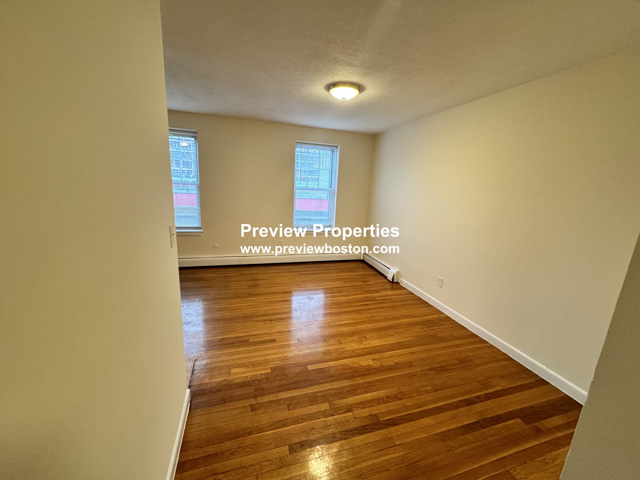 180 North Beacon St, Brighton