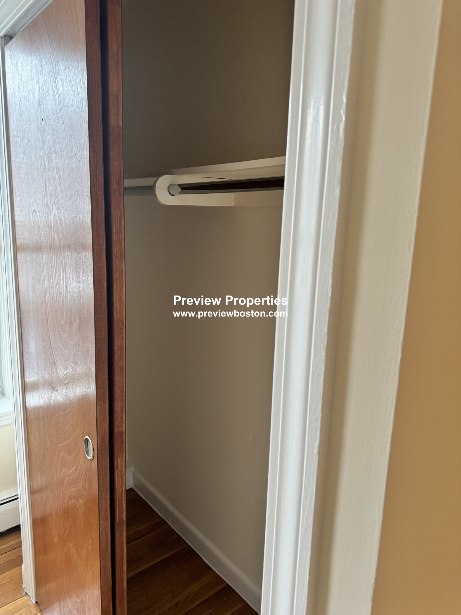 180 North Beacon St, Brighton