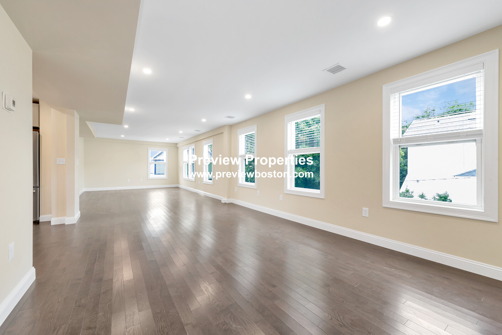 73-75 Lexington St, Waltham