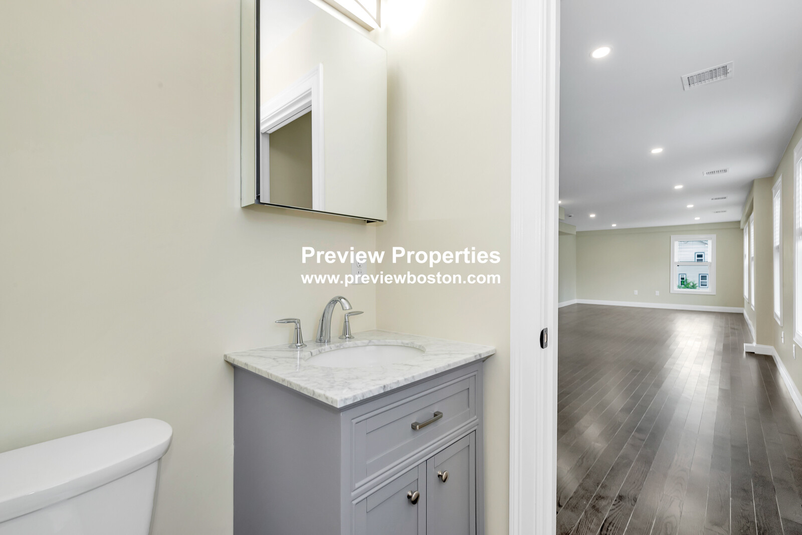 73-75 Lexington St, Waltham