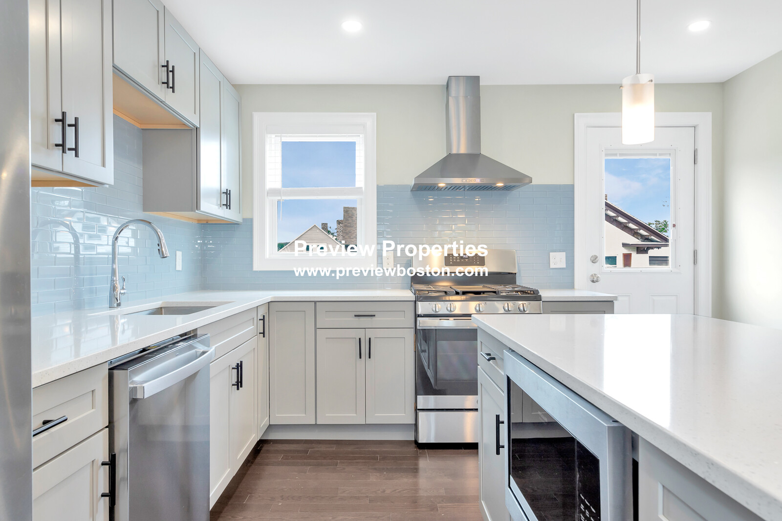 73-75 Lexington St, Waltham