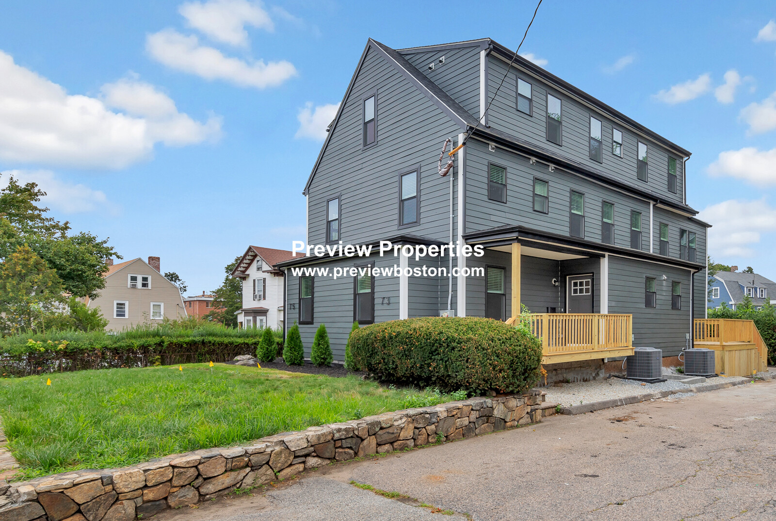 73-75 Lexington St, Waltham