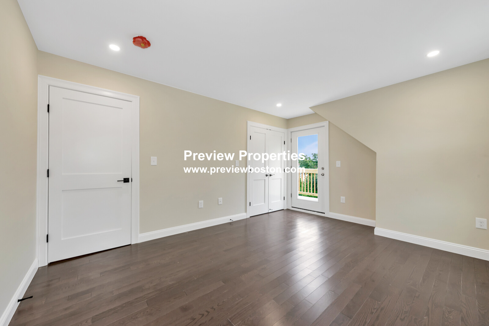 73-75 Lexington St, Waltham