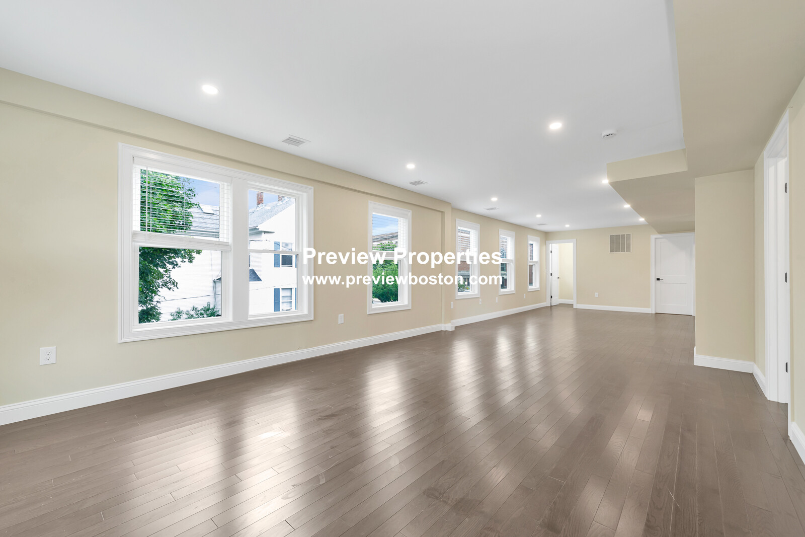 73-75 Lexington St, Waltham