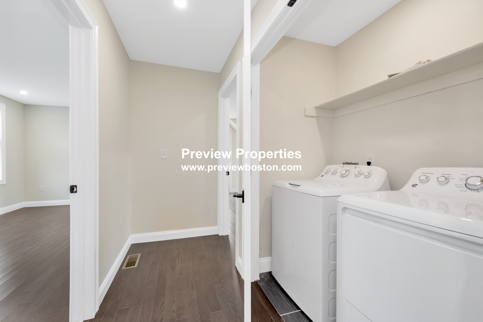 73-75 Lexington St, Waltham