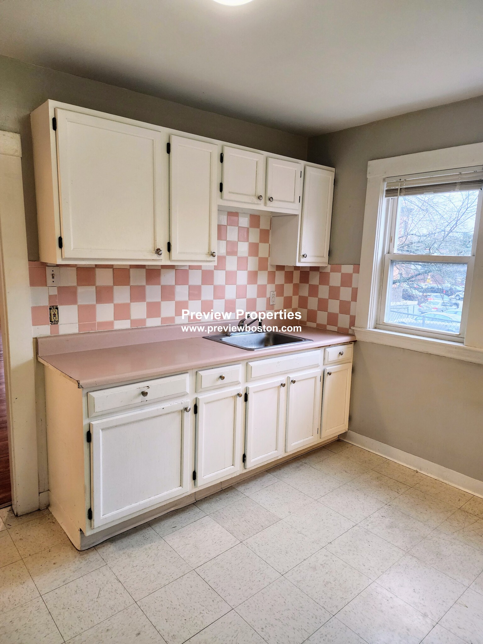 8 Woodside Ave, Jamaica Plain