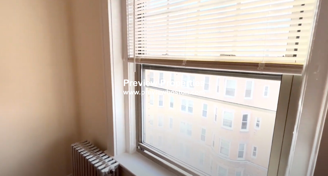 64 Brighton Ave, Allston