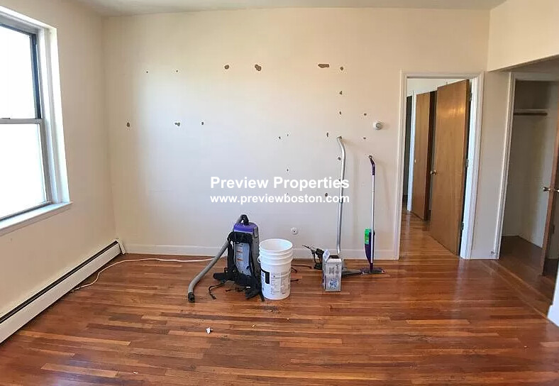 64 Brighton Ave, Allston