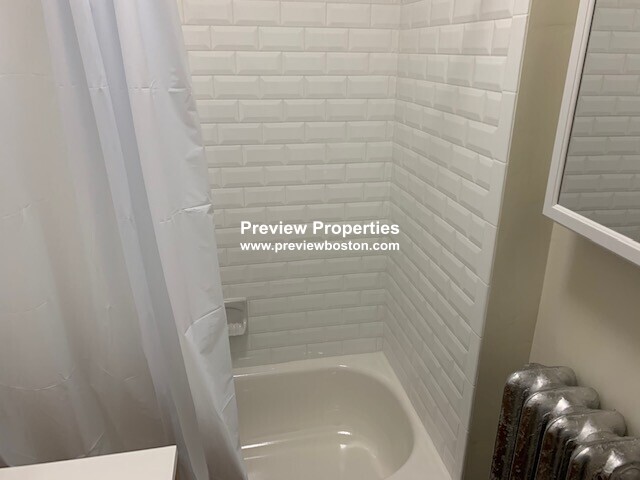 7 Mount Hood Rd, Brighton