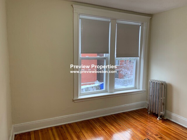 7 Mount Hood Rd, Brighton